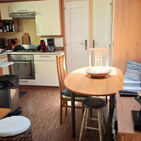 Mobil-home 4 Personnes Proche Des Plages Кемпинг